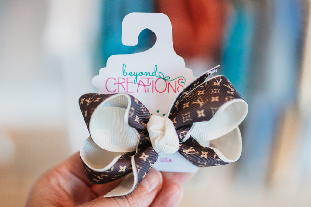 Layered Medium Bow **Louis Vuitton